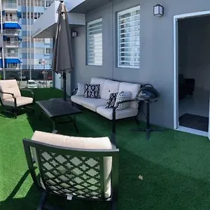  Apartment Isla Verde Oasis Ph With Private Terrace, Kingbed, Wifi, Pk